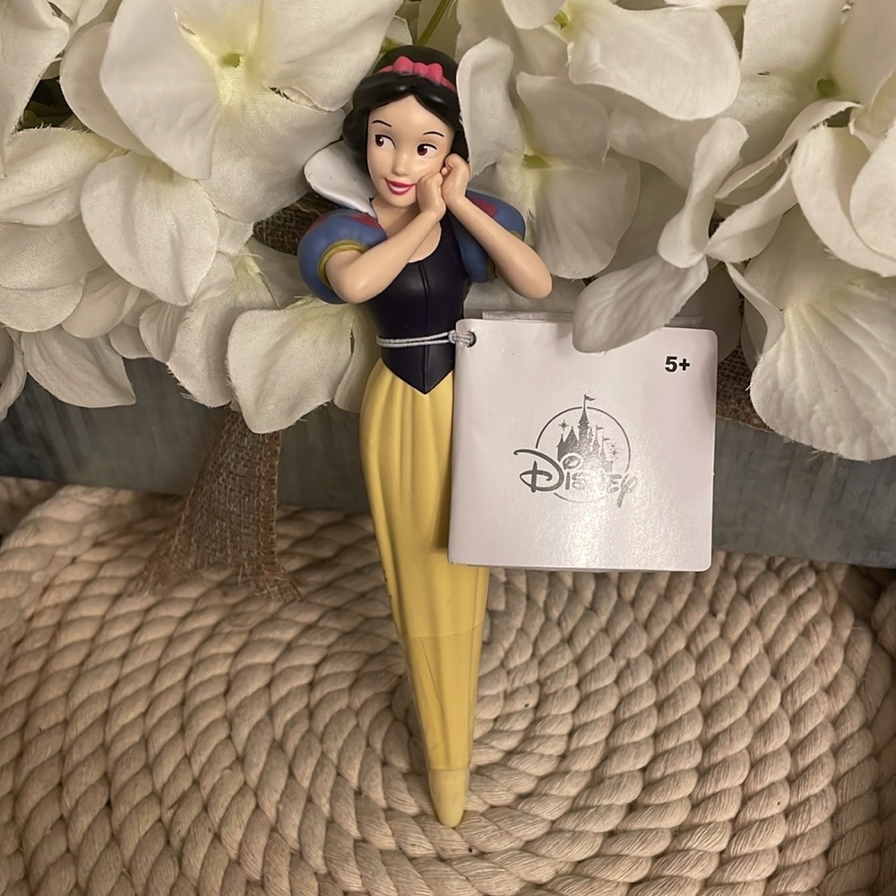 Disney Parks Snow White Novelty Pen